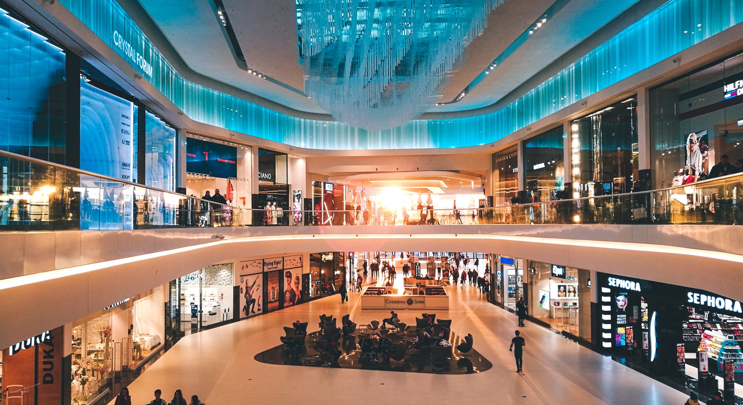 Everything You Need to Know About Digital Signage in Retail